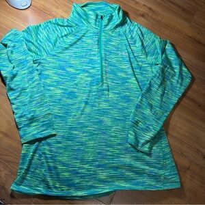 Under Armour Heat Gear 1/4 Zip Women's Large Semi-fitted Pullover shirt